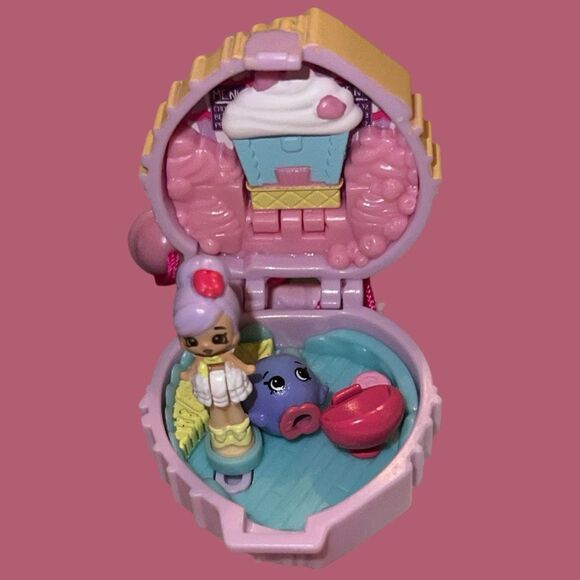 Set of 9 Moose Toys Shopkins Lil Secrets- Necklace Lockets - Picture 8 of 11